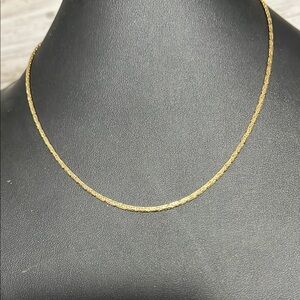 Elegant Gold Chain Necklace